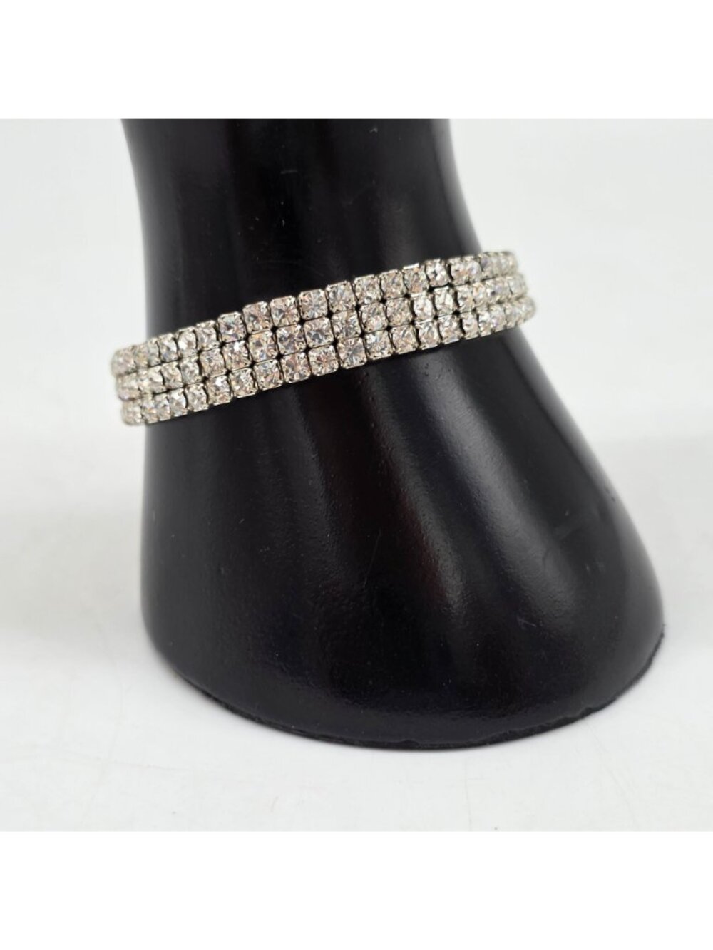 Crystal Rhinestone Stretch Bracelet Elegant Sparkling Jewelry Silver Tone - Picture 3 of 6
